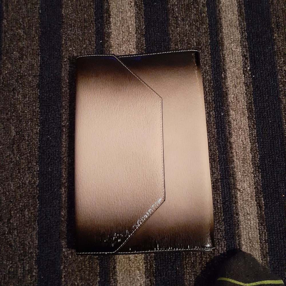 Handheld purse - Picture 3 of 3